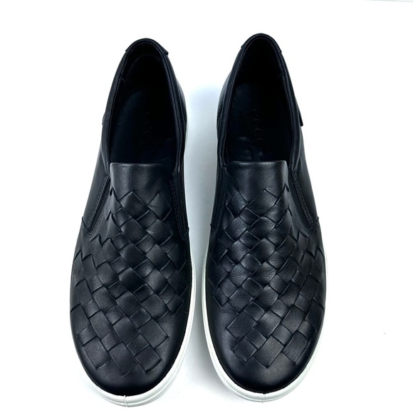 ECCO Soft 7 Shoes Size 10 Wide Black Leather Weave Slip On Loafer Flat Womens - Picture 1 of 8
